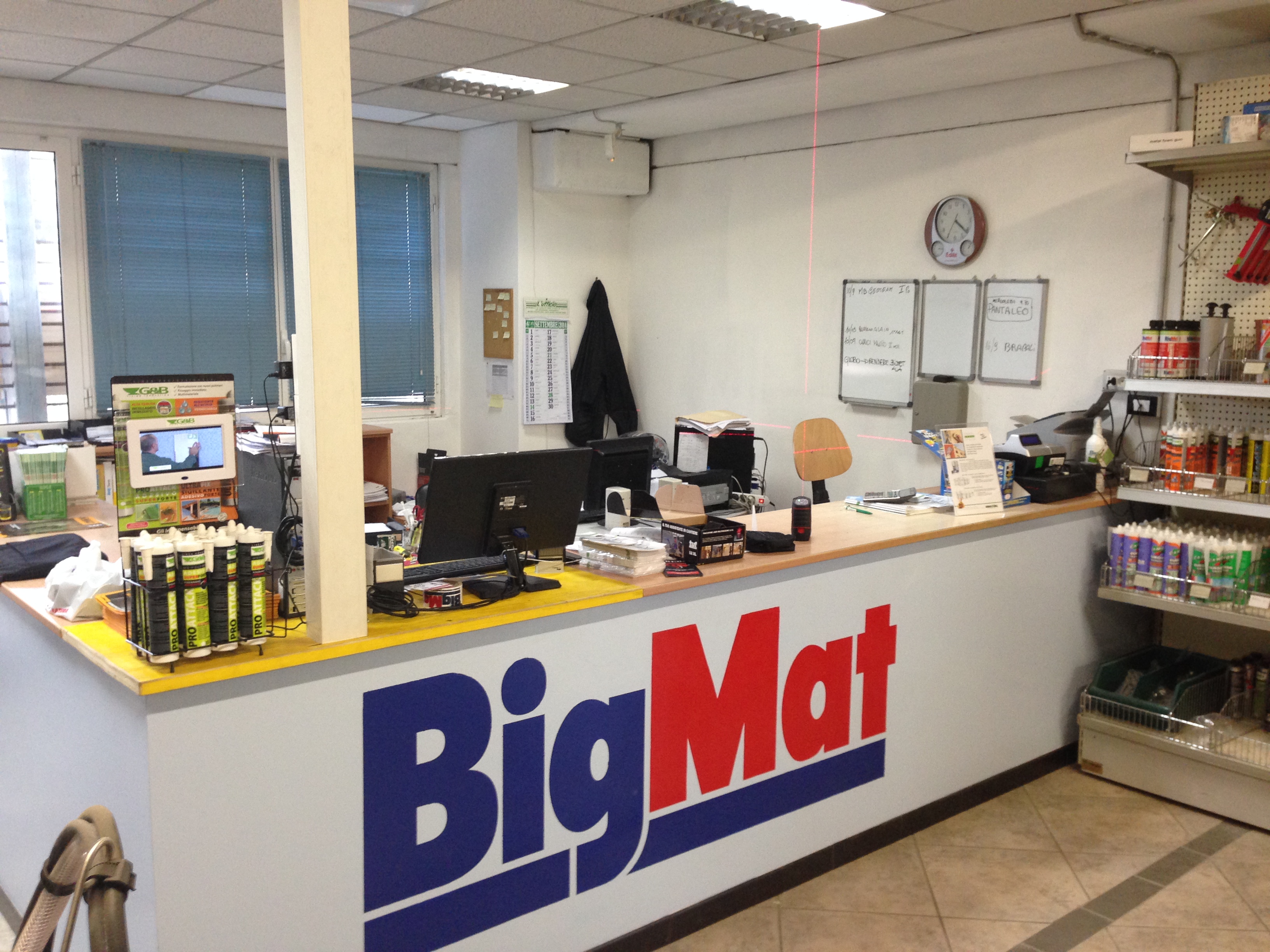 bigmat fratelli colombio magazzino edile showroom finiture arredo bagno savona 