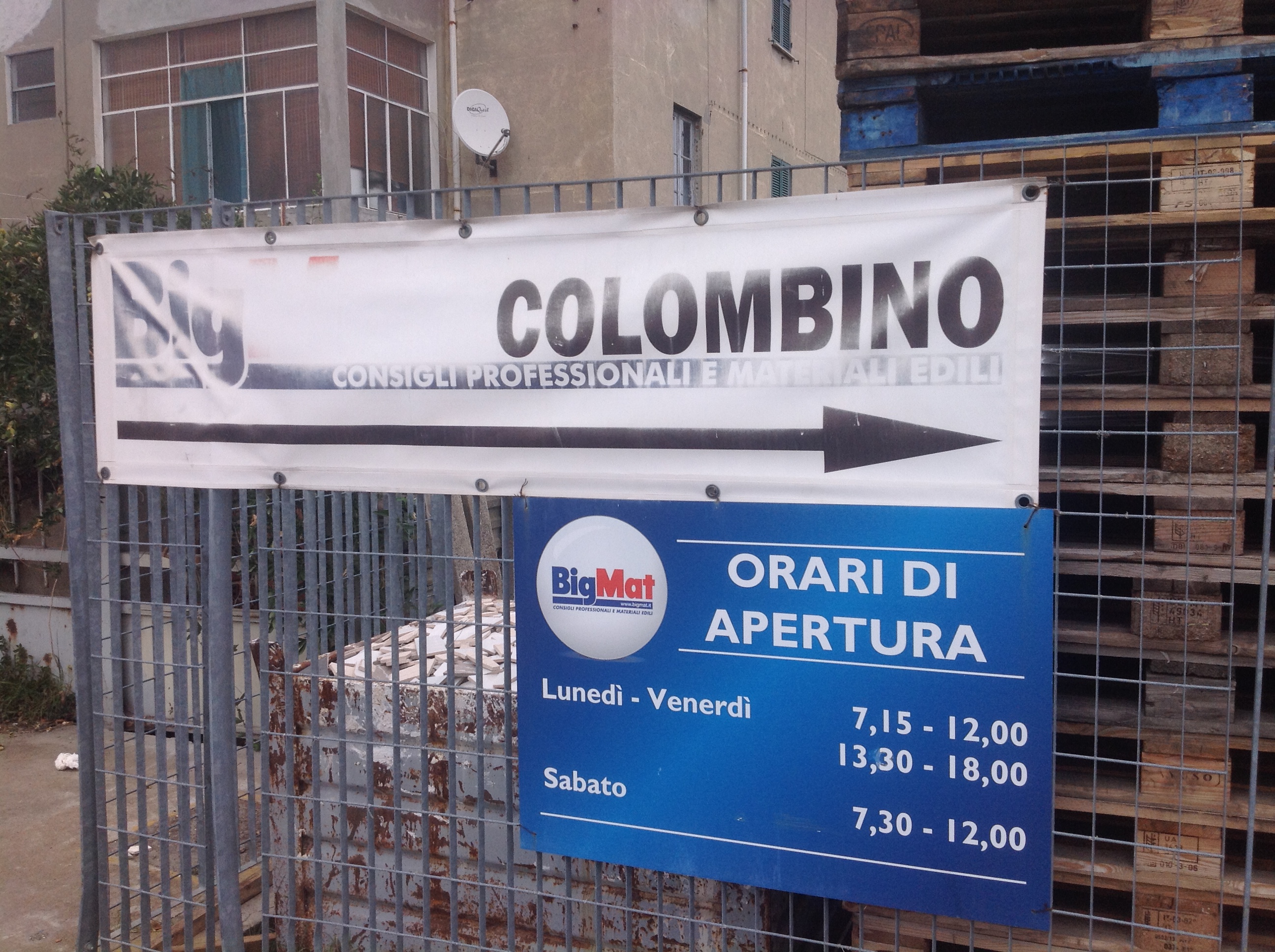 bigmat fratelli colombio magazzino edile showroom finiture arredo bagno savona 